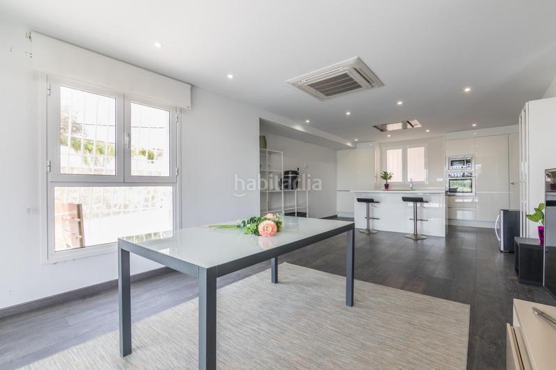 Foto 287b1675-181b-48b3-93fa-ea40b28a3435. Chalet mit parking pool in calas Santa Pola este Santa Pola