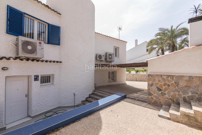 Foto c9ab61e0-2135-454d-b866-3c027b523f60. Chalet mit parking pool in calas Santa Pola este Santa Pola