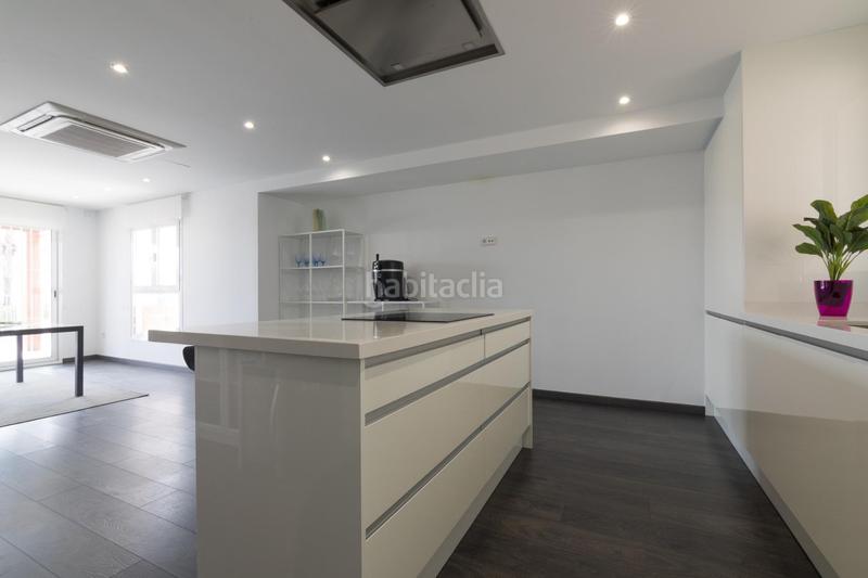 Foto d030e02b-6cf4-41e1-b66a-1f487234ca6e. Chalet mit parking pool in calas Santa Pola este Santa Pola