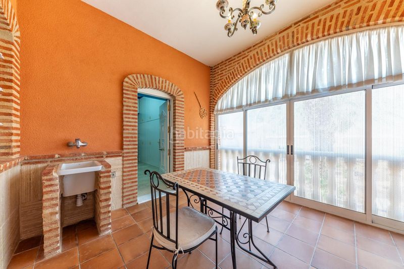 Foto b6f457a9-8a8d-4bb3-a397-2aeab430b3e7. Xalet amb calefacció aparcament piscina a Jubalcoi Elche / Elx