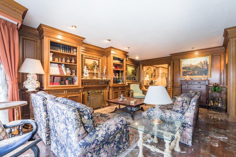 Foto eefded4f-83d2-4b69-9a90-4cec3c7f39dd. Piso en Centro Elche / Elx