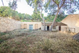 Maison à Calle major 58. Casa con encanto en la romana  dos fincas registrales con jardín