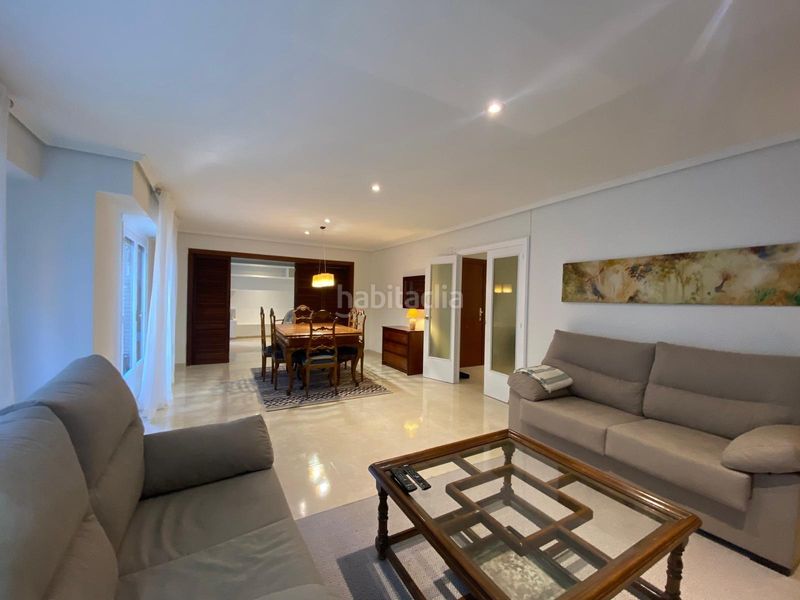 Foto 2d10b72f-c0e0-4c75-8710-442bb752a187. Rent flat in Centro Elche / Elx