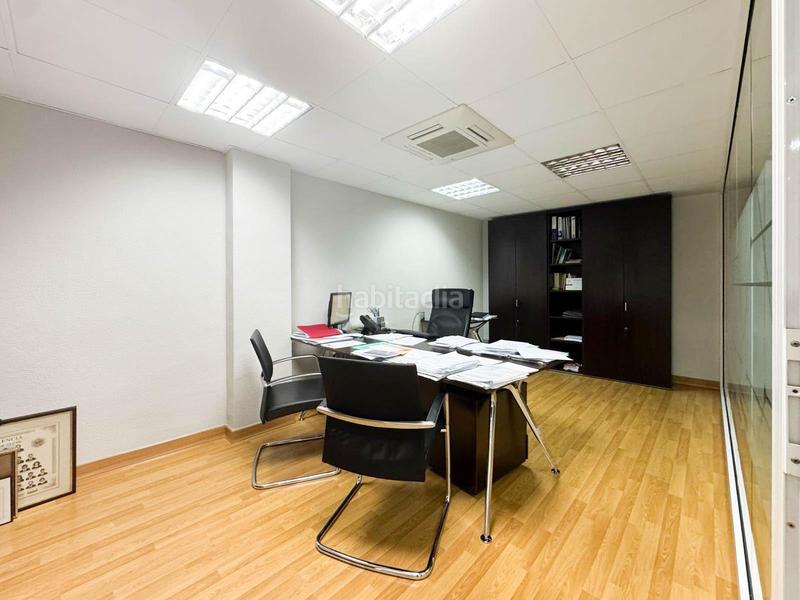 Foto 8b5b9f3d-8f16-497b-b19e-10925d04a654. Umzug büro mit heizung in Centro Elche / Elx