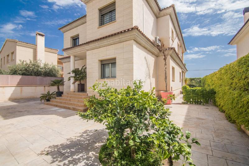 Foto 2482a771-a44a-493f-b05a-931b0600d1a1. Chalet exclusivo chalet en Torrellano espacio, diseño y comodidad en un entorno privilegiado en Elche / Elx