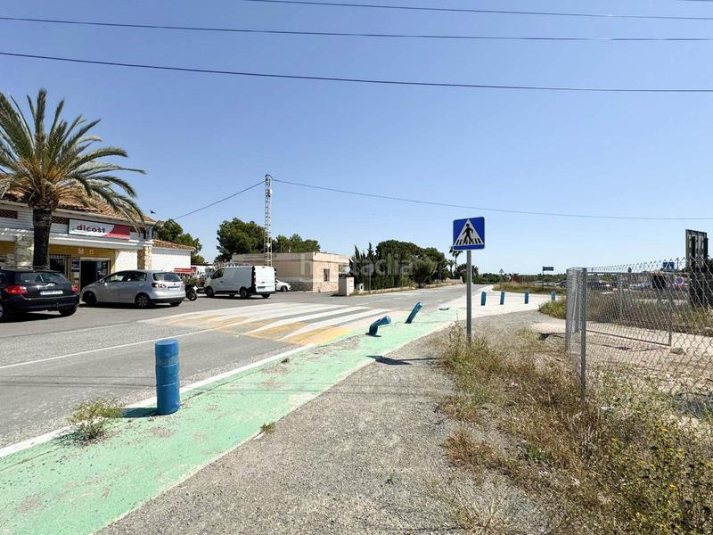 Foto 8f8dc62b-1231-4538-bf3d-af79dd95569b. Chalet con parcheggio in Valverde Elche / Elx