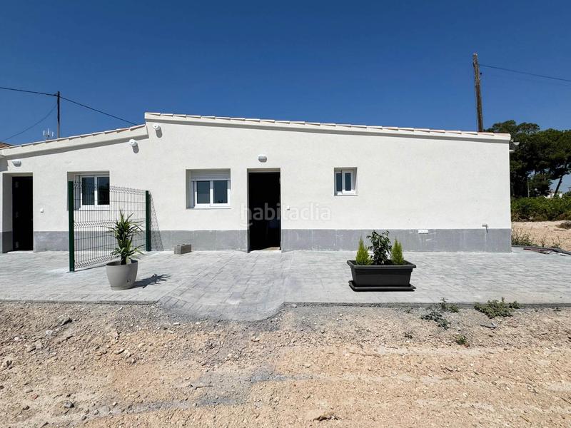 Foto 28680a4f-d3e2-4aa4-bf16-fd7f00af65ea. Lloguer casa amb aparcament a Valverde Elche / Elx