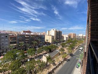 Location Appartement à Pont Nou - Corazón de Jesús. Piso todo exterior !!!