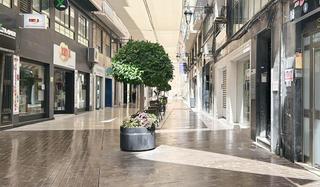 Lloguer Local Comercial  Calle del bisbe tormo. Local comercial en pleno centro de elche  calle obispo tormo, pe