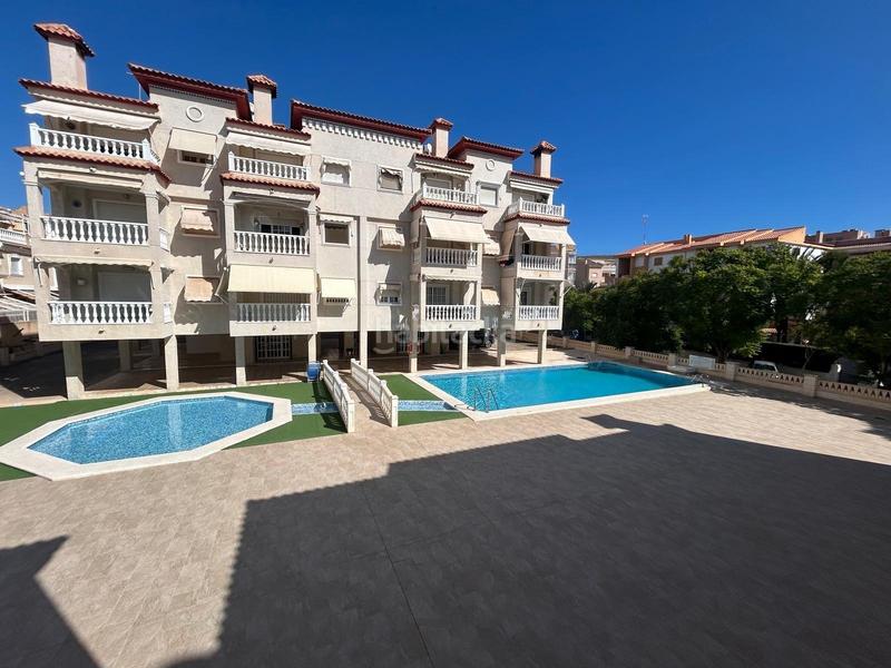 Foto 7254de06-c3d1-4791-ba47-8d4842900b11. Miete appartement mit parking in Calas Santiago Bernabeu Santa Pola