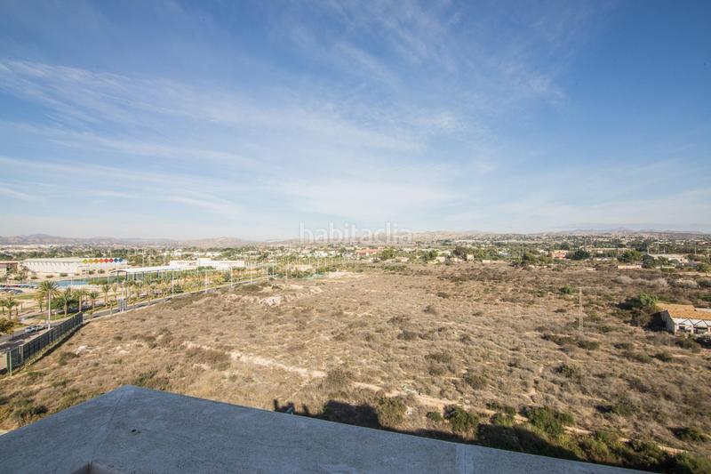 Foto 2562c672-9ac8-407b-8434-8be34ec45cac. Àtic amb calefacció aparcament piscina a Ciutat Universitària Elche / Elx