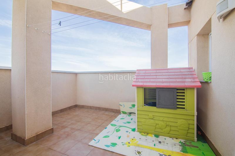 Foto 2f4ffee6-1124-429e-a9b7-f8ff91cdc9b2. Àtic amb calefacció aparcament piscina a Ciutat Universitària Elche / Elx