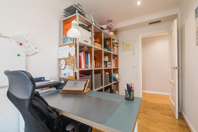 Foto 3cea4d7d-8505-4f09-8515-f2534c09bd1a. Àtic amb calefacció aparcament piscina a Ciutat Universitària Elche / Elx