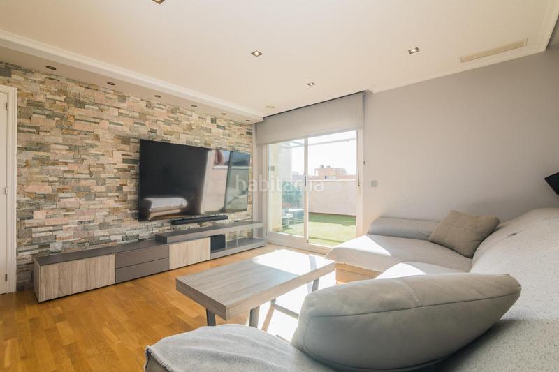 Foto f25b8d21-da40-4ef3-b91b-66080f3b3dcb. Àtic amb calefacció aparcament piscina a Ciutat Universitària Elche / Elx