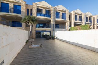 Casa en Calas Santa Pola Este. Vivienda frente al mar de más de 147 m2 con sótano, planta baja