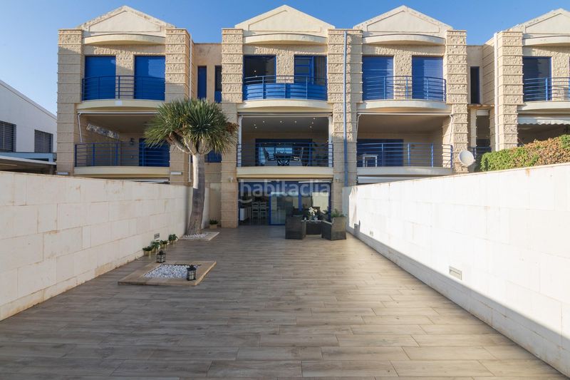 Foto a9376b89-ad25-48d0-837d-1ee4696c22a9. Casa amb calefacció aparcament a calas Santa Pola este Santa Pola