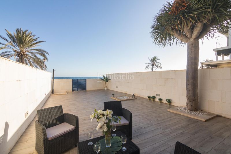 Foto fdd0475f-9bb8-4e91-b43b-c7b7b957ecc5. Casa amb calefacció aparcament a calas Santa Pola este Santa Pola