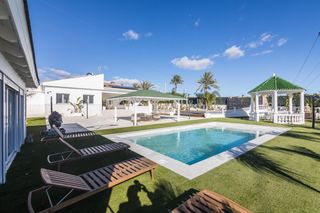 Chalet  Partida peña aguilas. Exclusiva villa de lujo totalmente reformada en parcela independ