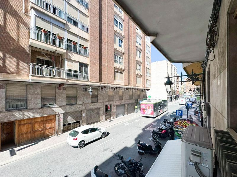 Foto 7a5156a6-dbc5-44e0-adc0-dbe6def4fd56. Pis a El Raval - Portes Encarnades Elche / Elx