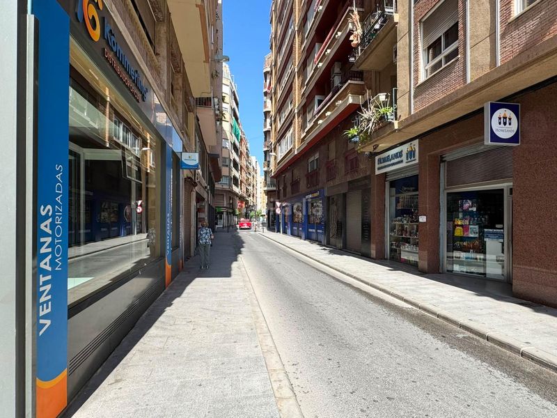 Foto dea77207-d0ee-453d-8599-db5c4d0c7457. Local comercial a Centro Elche / Elx