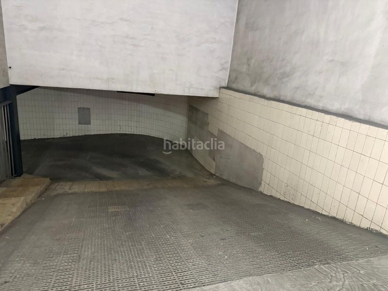 Foto 329b5219-d824-4031-afa7-c7ede6829d70. Aparcament cotxe a Centro Elche / Elx