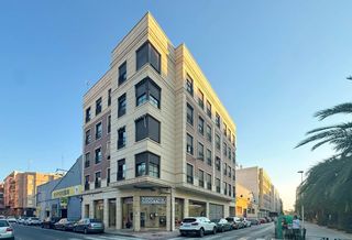 Pis  Calle felix laorden garcia 11. Oportunidad en altabix! piso de 2007 con vistas a parque, 2 hab,