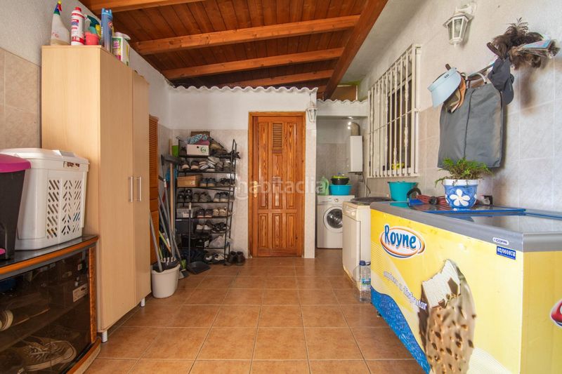 Foto af7863b2-29d1-44b1-8f96-0f13e7157388. Xalet amb aparcament piscina a Jubalcoi Elche / Elx