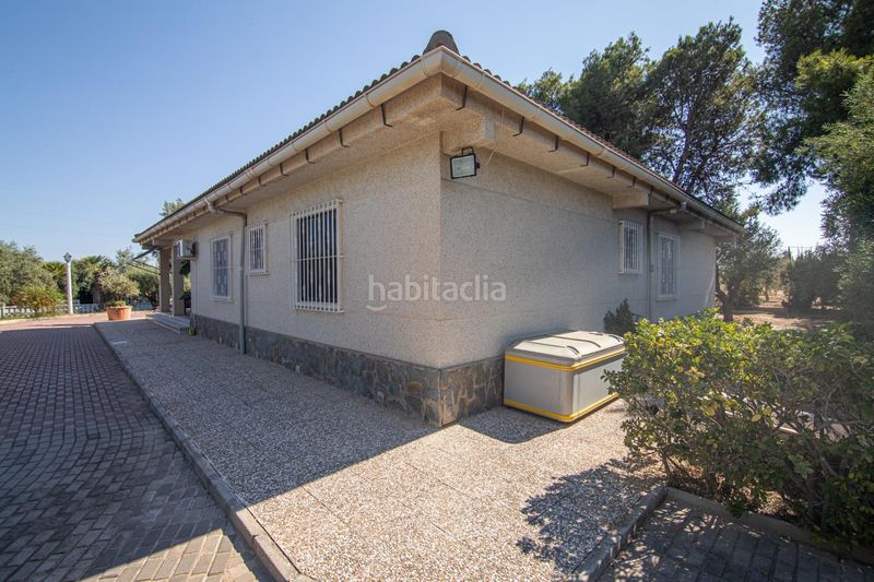 Foto b2318c91-15a0-4de8-b428-fc0fdedc8ec5. Xalet amb aparcament piscina a Jubalcoi Elche / Elx