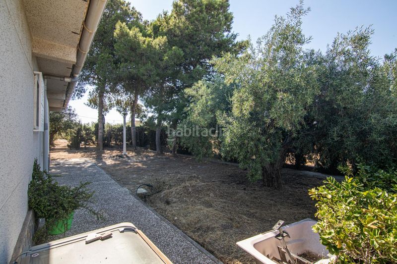 Foto fd421c4b-6387-4a68-8b88-757de0bb1dfd. Xalet amb aparcament piscina a Jubalcoi Elche / Elx