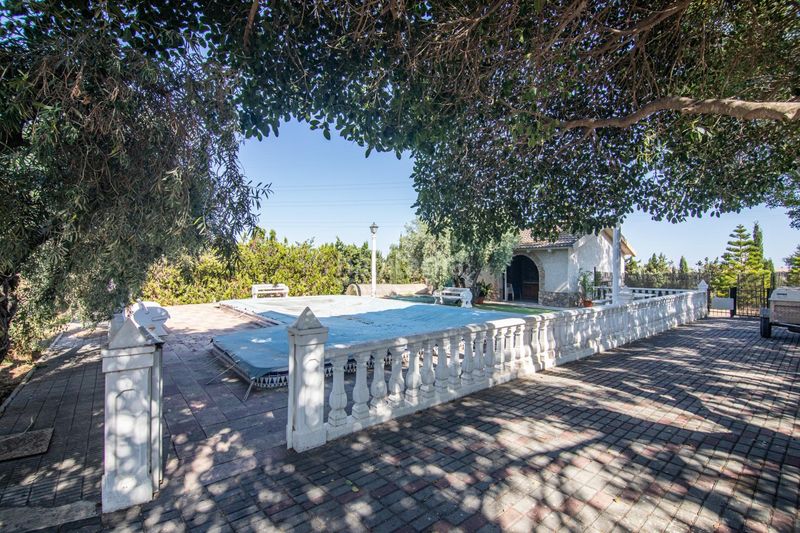 Foto fffe80be-c757-4b1e-9b0a-a45d9d0bf95c. Xalet amb aparcament piscina a Jubalcoi Elche / Elx