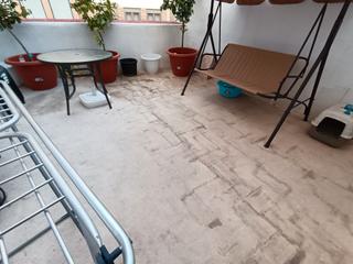 Casa en Pueblo. Casa zona centro para entrar a vivir!!! quedan muebles y electro