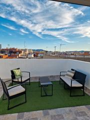 Lloguer Àtic a Pueblo. Alquiler once meses atico un dormitorio