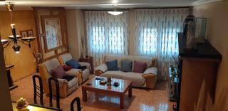 Casa adossada a Papa Luna - Platja del Gurugú. Espectacular vivienda en la ciudad – 4 dormitorios · 4 baños · g