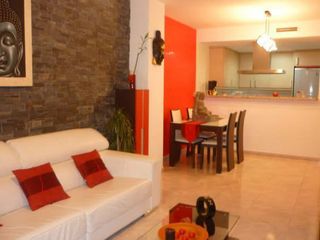 Zweistöckige Wohnung in Puerto. Atico duplex de cuatro dormitorios a 50 mts de la playa !!!