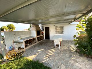 Chalet à Closa de Vinaròs - Ermita. Chalet independiente con piscina en zona tranquila de vinaròs