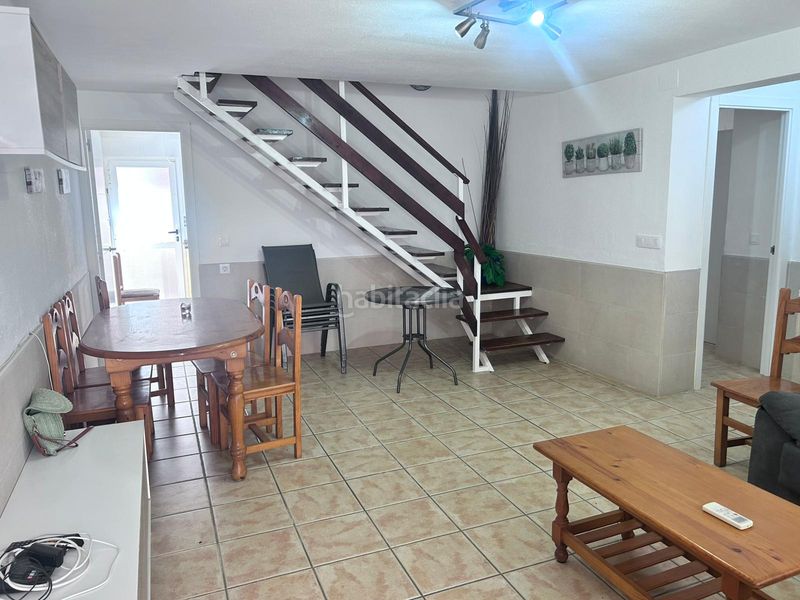 Foto fb831491-3357-4a06-aa3c-5f8f53d3aefd. Casa aparellada amb aparcament a La Volta Peñíscola