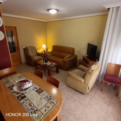 Casa pareada en Pueblo. Casa centro pueblo para entrar a vivir!!!!!