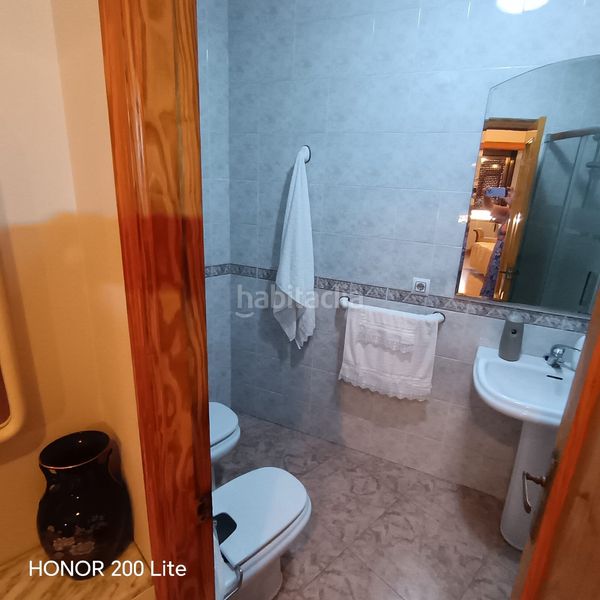 Foto a51386bf-9ef6-483c-8fc2-85ce48efe48d. Casa aparellada amb aparcament a Pueblo Benicarló
