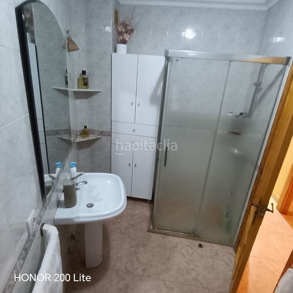 Foto db8484d7-c9a5-4bd6-b44f-8cef6f442042. Casa aparellada amb aparcament a Pueblo Benicarló
