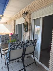 Zweistöckige Wohnung in Papa Luna - Platja del Gurugú. Ático dúplex con vistas al mar, 4 dormitorios, 2 terrazas y 2 pl
