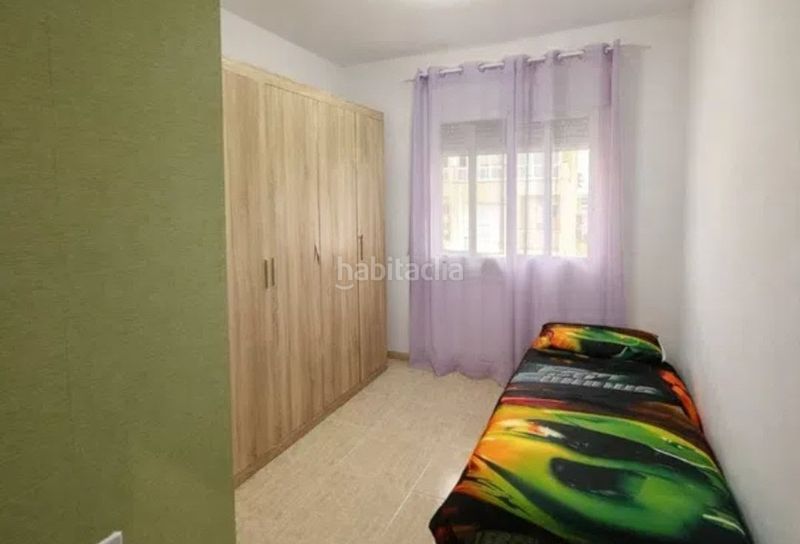 Foto f0ecd66c-5088-40e8-826d-e498b2dc38c4. Casa aparellada amb aparcament a Cálig