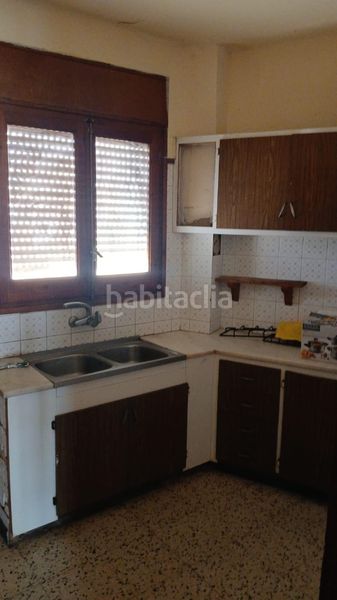 Foto 8f1d9bce-69e8-459c-b623-6cbc5c5248fd. Casa aparellada amb xemeneia a Deltebre