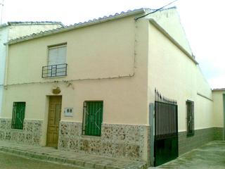 Terreny residencial a Madrigueras. Oportunidad. se vende casa solar de 970 metros cuadrados en madr