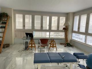 Bureau à Ensanche-Diputación. Magnífica entreplante  en el centro de la ciudad