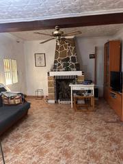 Chalet in Fontcalent. Gran oportunidad chalet para reformar con 1.000 m de terreno y p