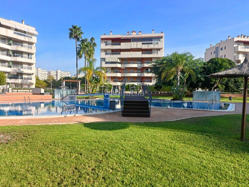 Foto fb57d9c2-434f-4518-865b-b3268b96e43e. Pis amb calefacció aparcament piscina a Los Arenales del Sol Elche / Elx