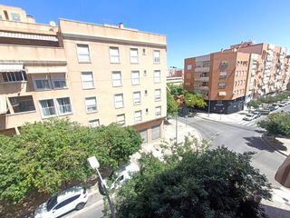 Flat in Altozano - Conde Lumiares. Tu nuevo hogar en altozano! piso luminoso con garaje incluido. p