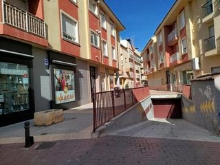 Autoparkplatz  Alcantarilla - calle moreno. Garaje para moto y 2 trasteros en venta en el centro de alcantar
