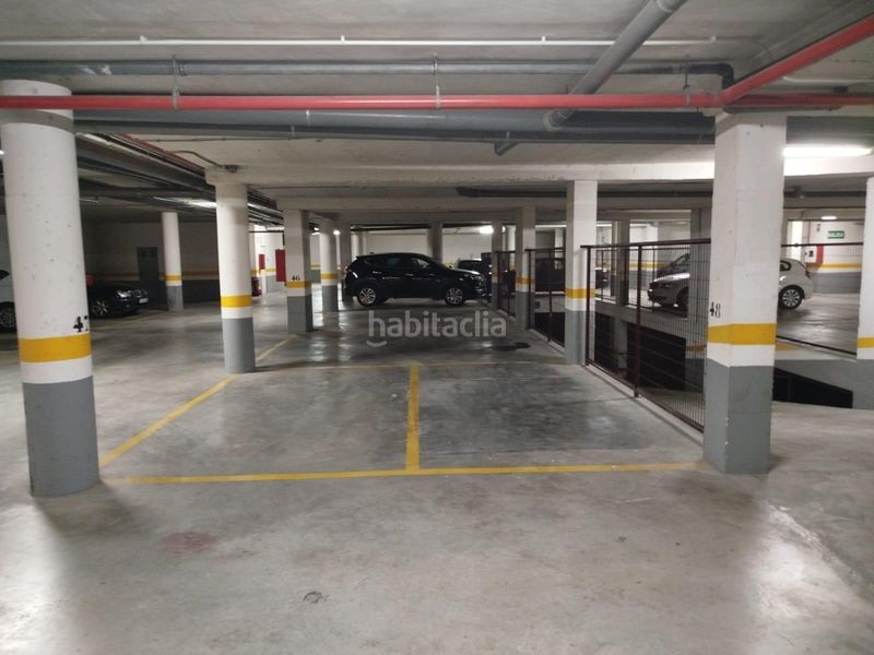 Foto d85eede7-bec7-45c0-a385-3ea2a5ce9104. Car parking in Alcantarilla