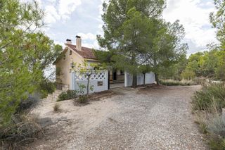Casa  Aledo - calle cehegin-montisol. Chalet en aledo con parcela de 1.000 m y planta inferior diáfana